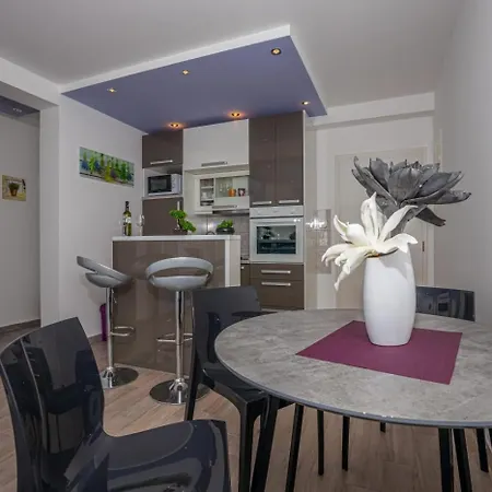Michelle Apartament *